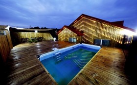 Seogwipo Jijunghae Pool Villa Pension