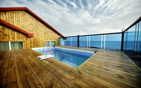Seogwipo Jijunghae Pool Villa Pension
