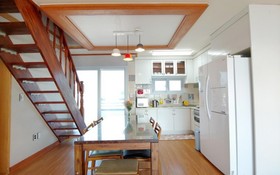 Seogwipo Jijunghae Pool Villa Pension