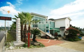 Seogwipo Jj House Pension