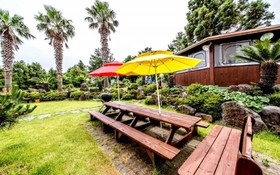 Seogwipo Jungmun Happy Sketch Pension