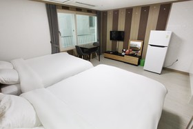 Seogwipo Seohyun Hotel