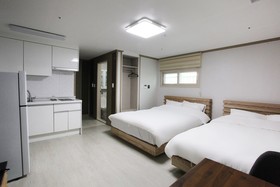 Seogwipo Seohyun Hotel