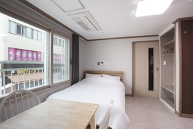 Seogwipo Seohyun Hotel