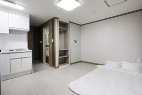 Seogwipo Seohyun Hotel