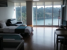 Seom Guesthouse Hostel