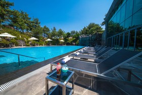 The We Hotel