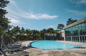 The We Hotel