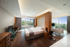 The We Hotel