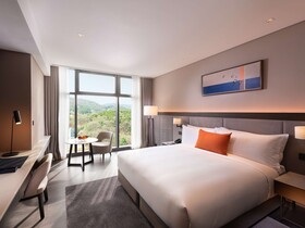 DoubleTree by Hilton Seoul Pangyo