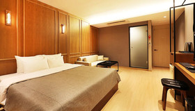 Gloria Hotel