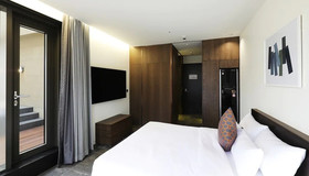 Kynd Hotel