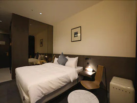 Kynd Hotel