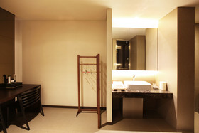 Vine Hotel