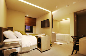 Vine Hotel