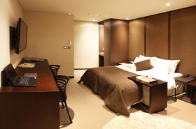 Vine Hotel