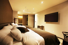 Vine Hotel
