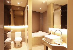 Vine Hotel