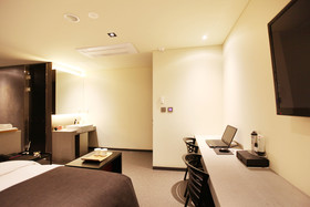 Vine Hotel