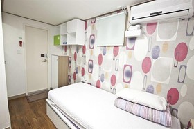 24 Guesthouse Edae