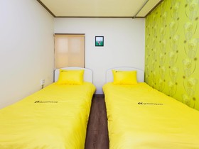 24 Guesthouse Edae