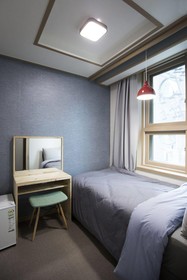 24 Guesthouse Sinchon