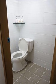 24 Guesthouse Sinchon
