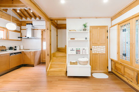 Adam Hanok