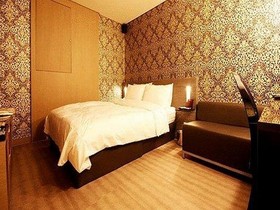 Happy Tears Hotel