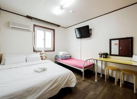 Apple Backpackers