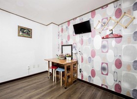 Apple Backpackers