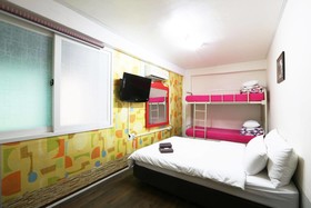 Apple Backpackers