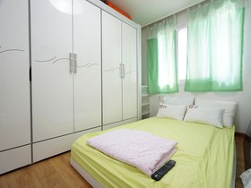 Artist 77 House