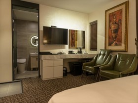 Hotel 9