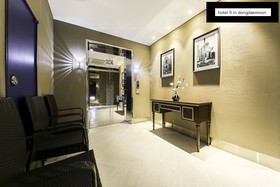 Hotel 9