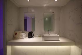 Bobo Hotel Hongdae