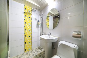 Chang-Dong M Motel