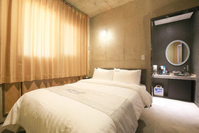 Chateau Hotel