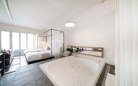 Cheonho Hotel August