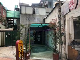 Cherry Motel