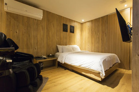 Cookie Hotel