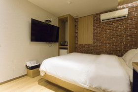 Cookie Hotel