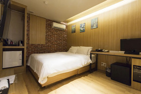 Cookie Hotel