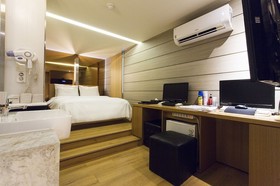 Cookie Hotel