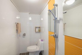 Cozzzy Guest House