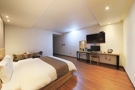Dobong The Day Hotel