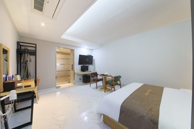Dobong The Day Hotel