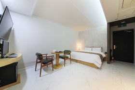 Dobong The Day Hotel