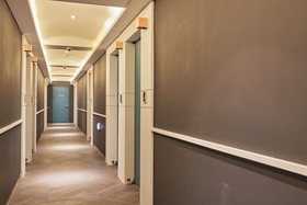 Doksan Hotel In Cafe