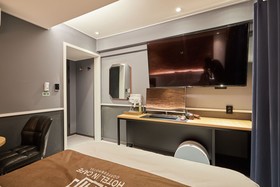 Doksan Hotel In Cafe